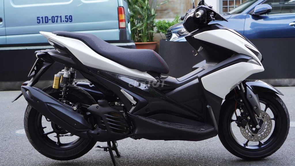 Yamaha NVX 2017 - ảnh 4