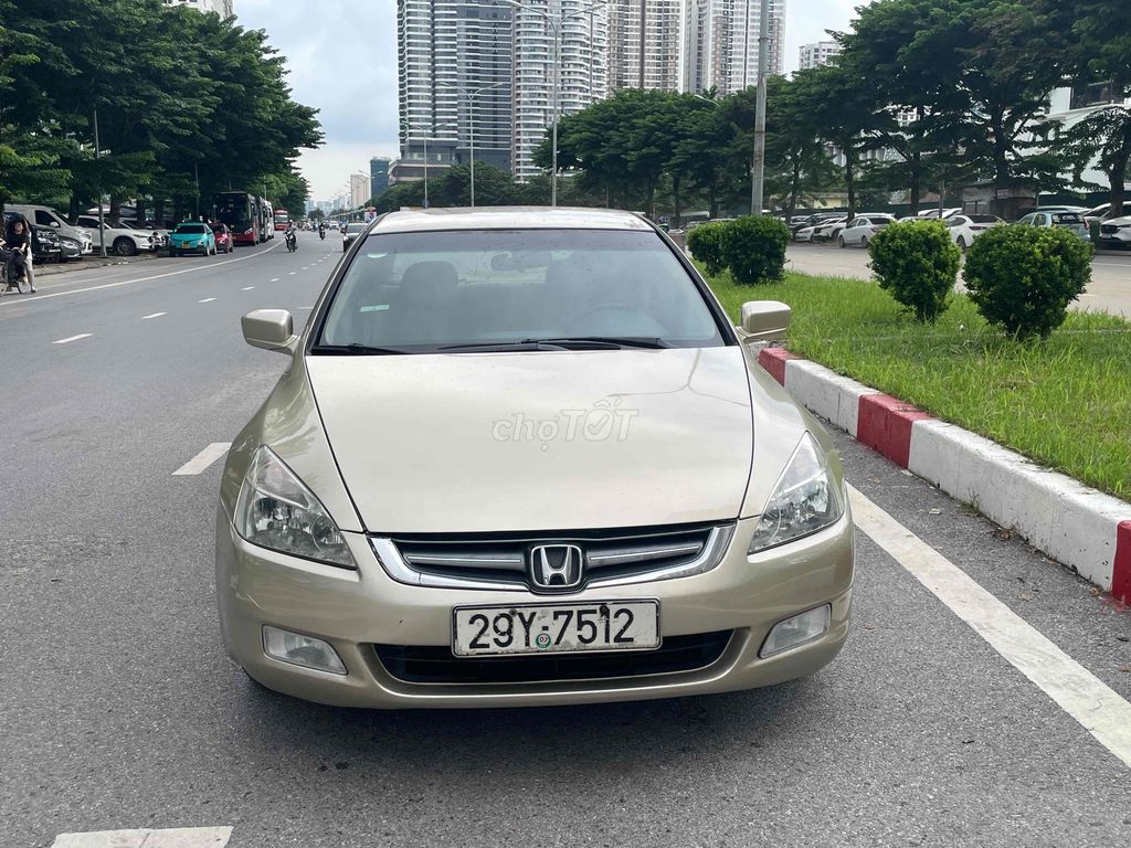 Honda Accord 2004 - ảnh 1