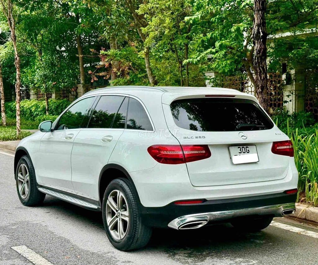 Mercedes-Benz GLC - ảnh 4