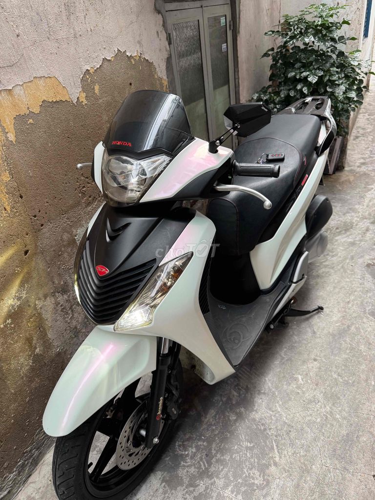 Honda SH 2011 - ảnh 2