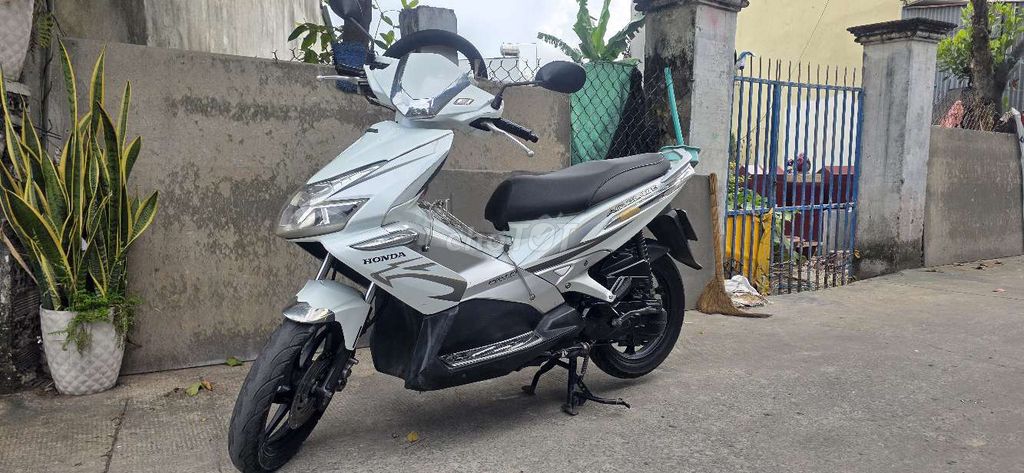 Honda Airblade 2011 - ảnh 1