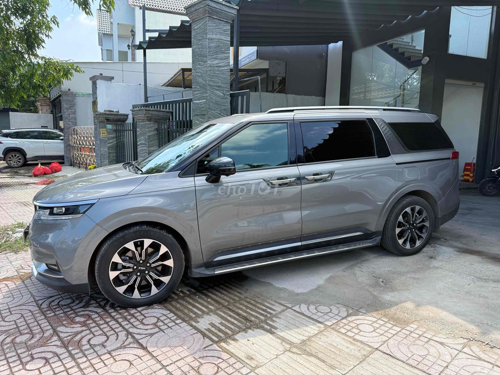 Kia Carnival Premium 2.2D 7S 2024 - ảnh 3
