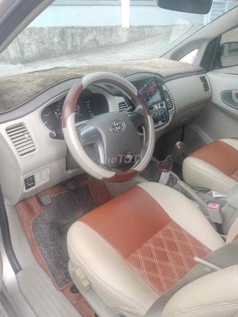 Toyota Innova 2015 - ảnh 5