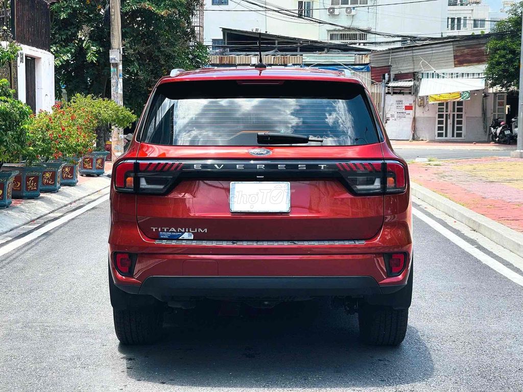 Ford Everest 2022 - ảnh 3