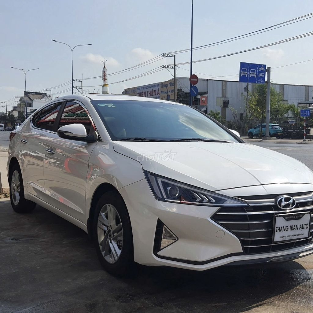 Hyundai Elantra 2021 - ảnh 1