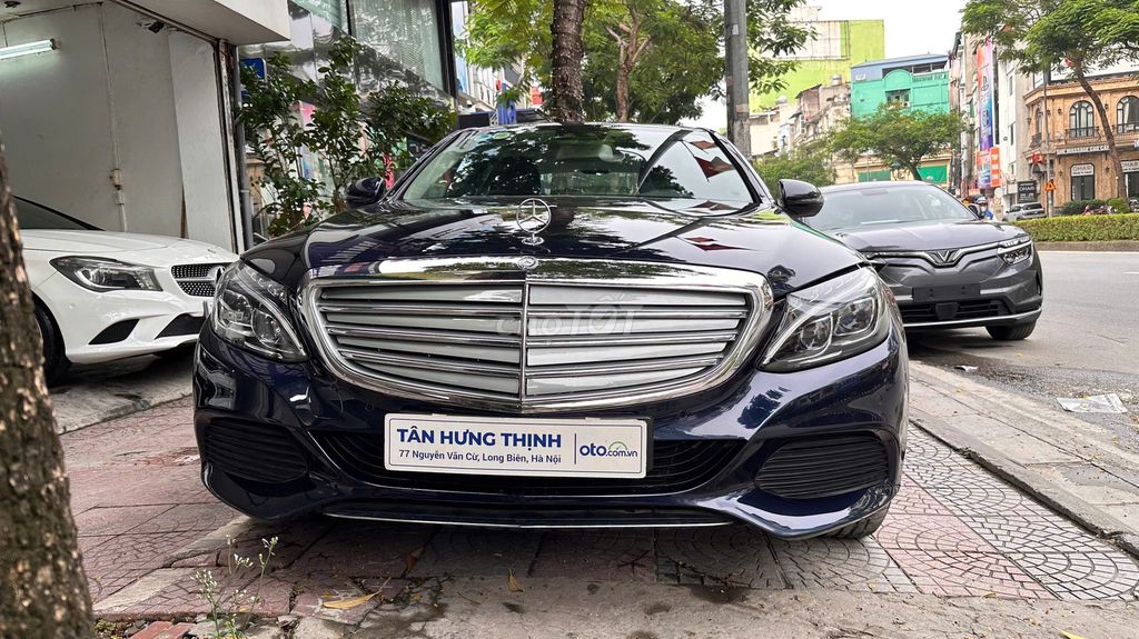 Mercedes-Benz 2017 - ảnh 1