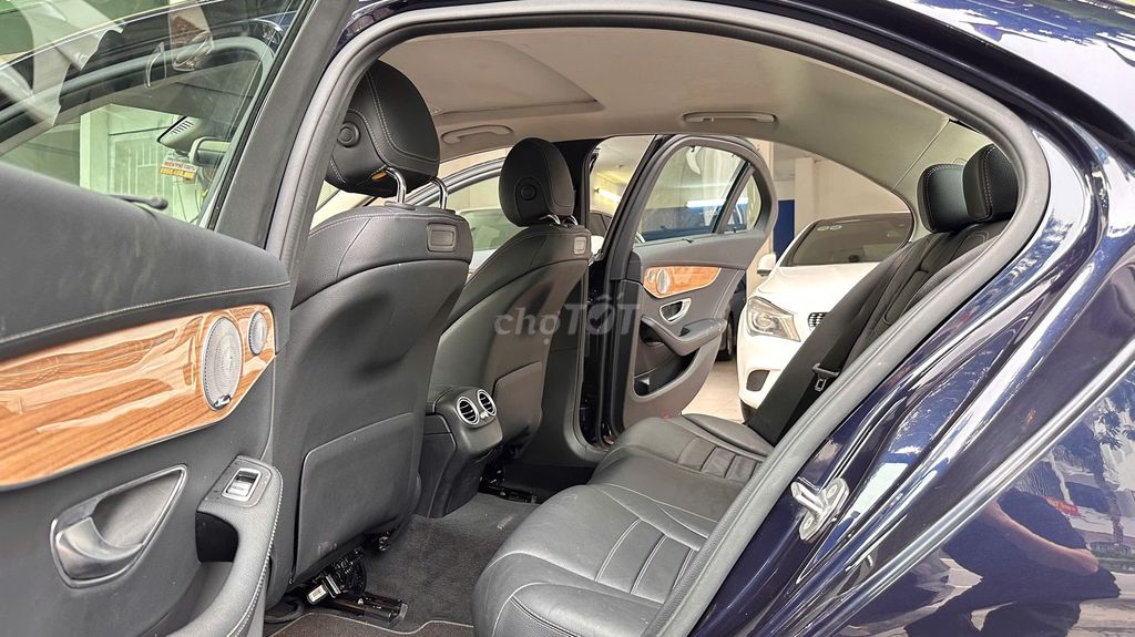 Mercedes-Benz 2017 - ảnh 4