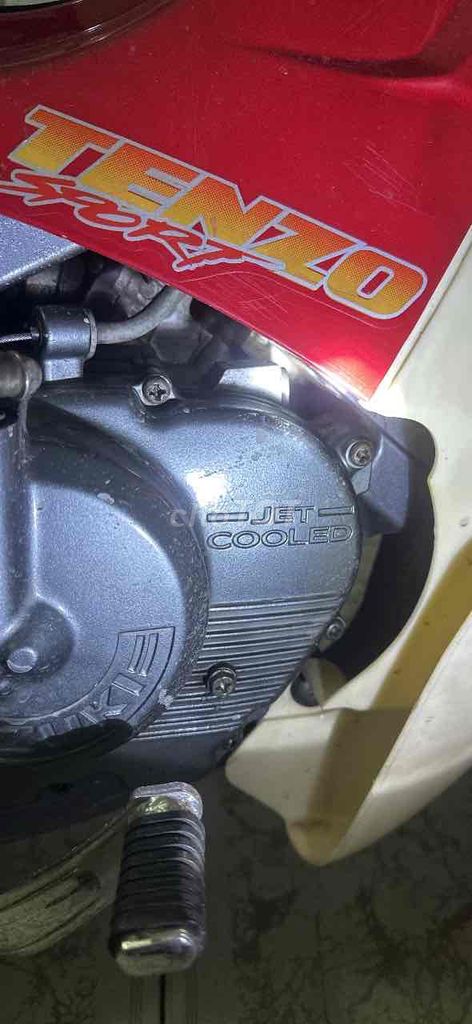 Suzuki RGV 1999 - ảnh 3
