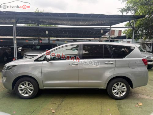 Toyota Innova 2.0G 2017 - ảnh 4