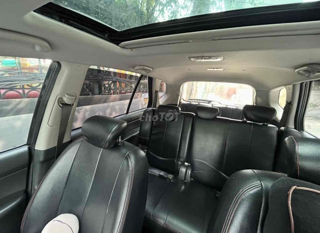 Kia Carens - ảnh 3