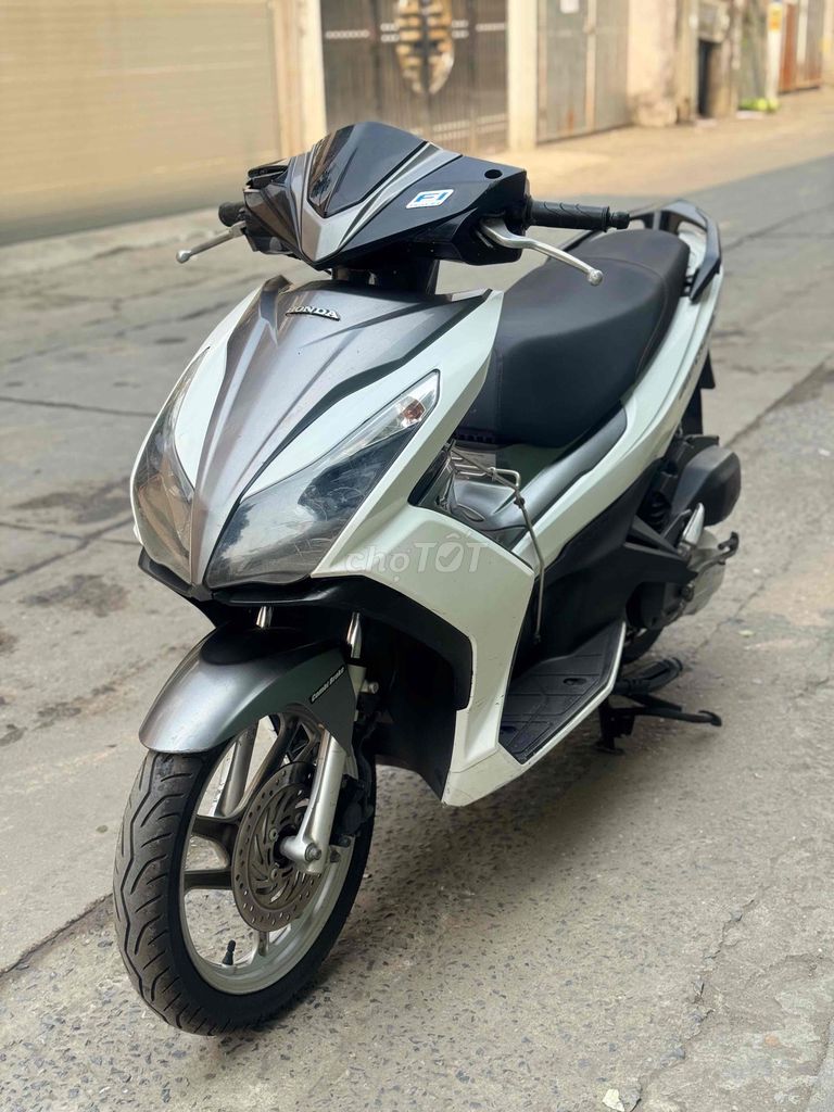Honda Air Blade 2015 - ảnh 3