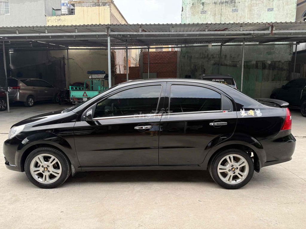 Chevrolet Aveo 2015 - ảnh 1