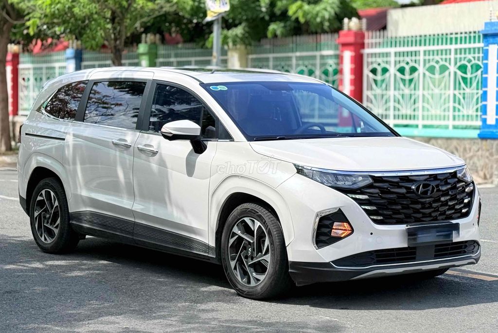 Hyundai Custin 2024 - ảnh 2