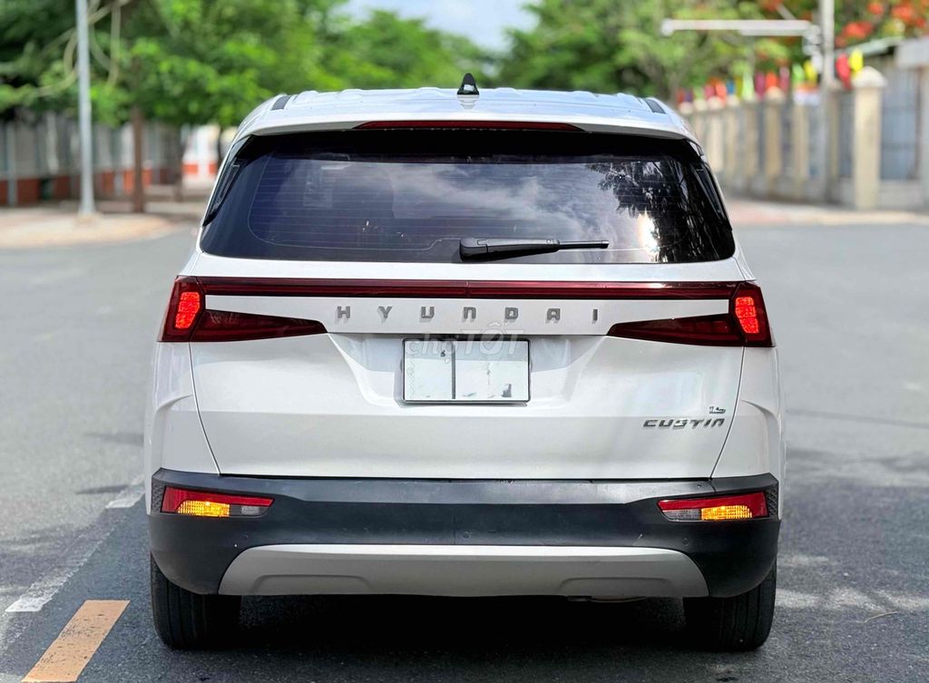 Hyundai Custin 2024 - ảnh 3