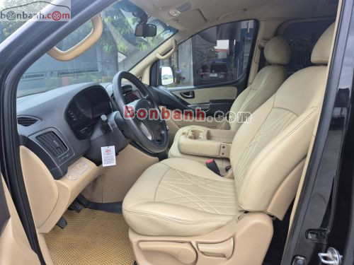 Hyundai Grand Starex 2.5 MT 2017 - ảnh 4