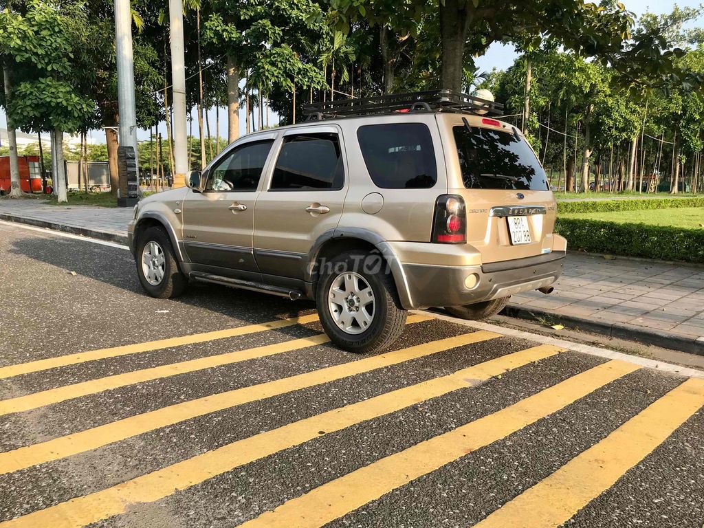 Ford Escape 2004 - ảnh 4