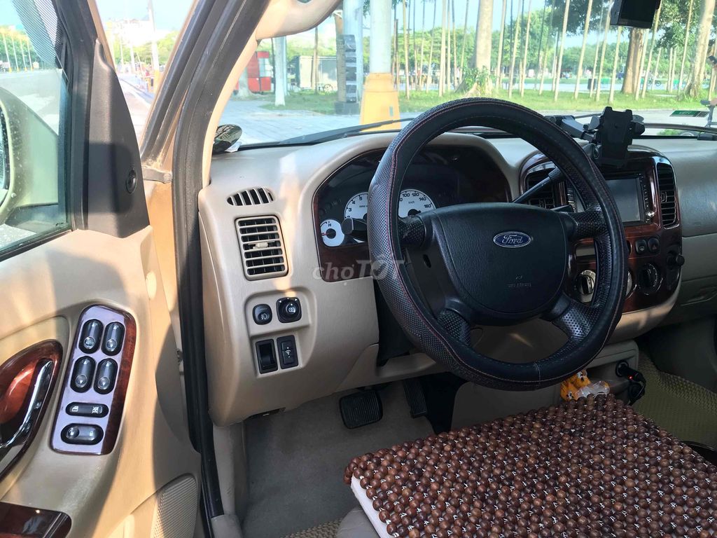 Ford Escape 2004 - ảnh 5