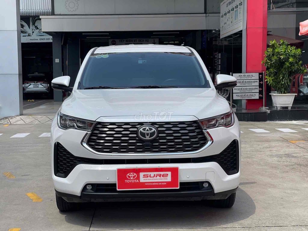 Toyota Innova Cross 2025 - ảnh 1