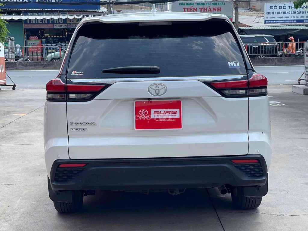 Toyota Innova Cross 2025 - ảnh 4