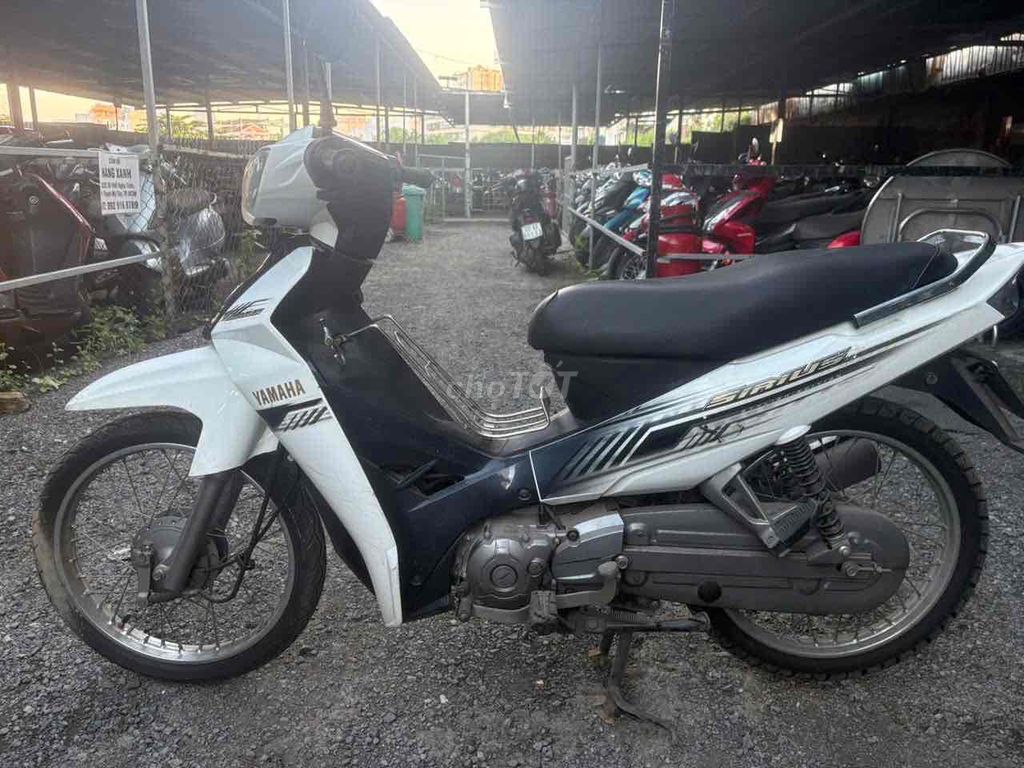 Yamaha Sirius 2014 - ảnh 3