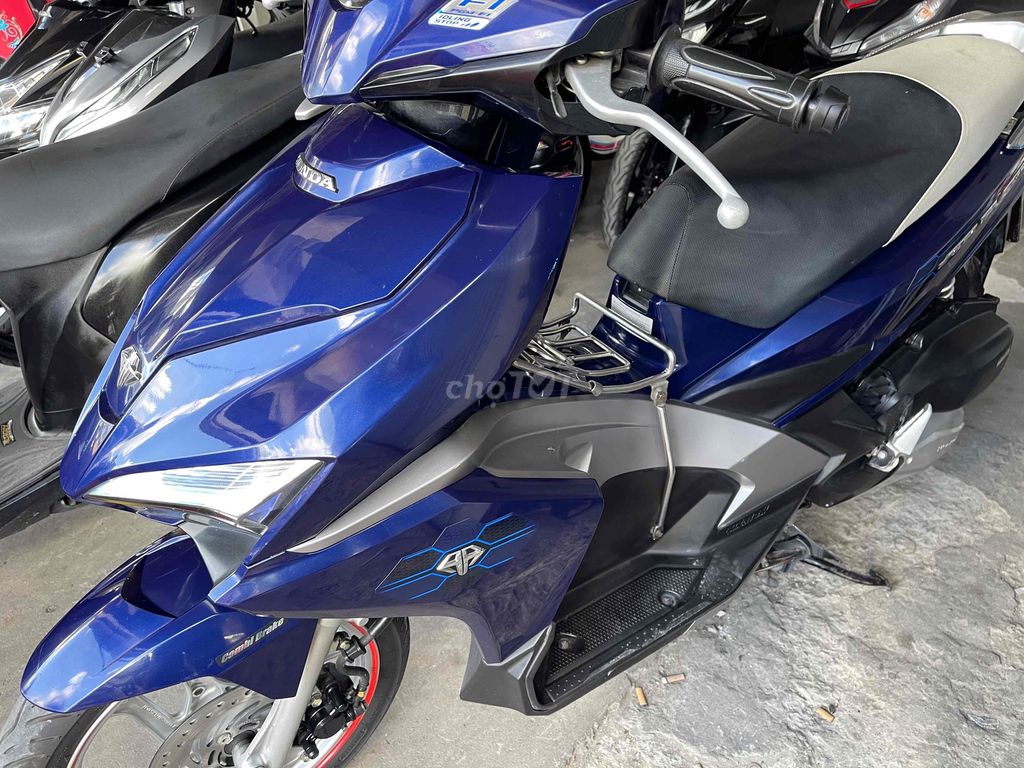 Honda Air Blade 2017 - ảnh 2