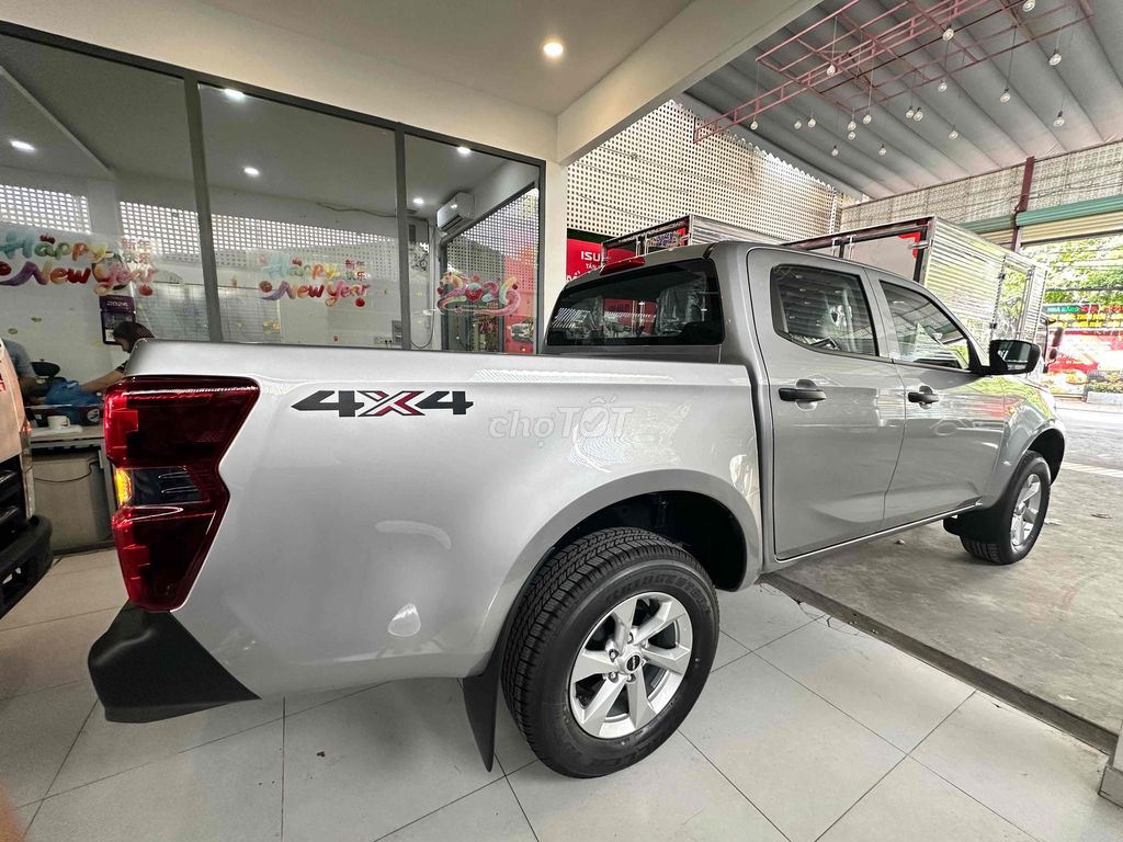 Isuzu 2026 - ảnh 2