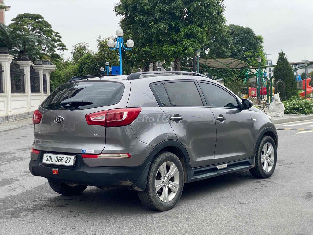 Kia Sportage - ảnh 4