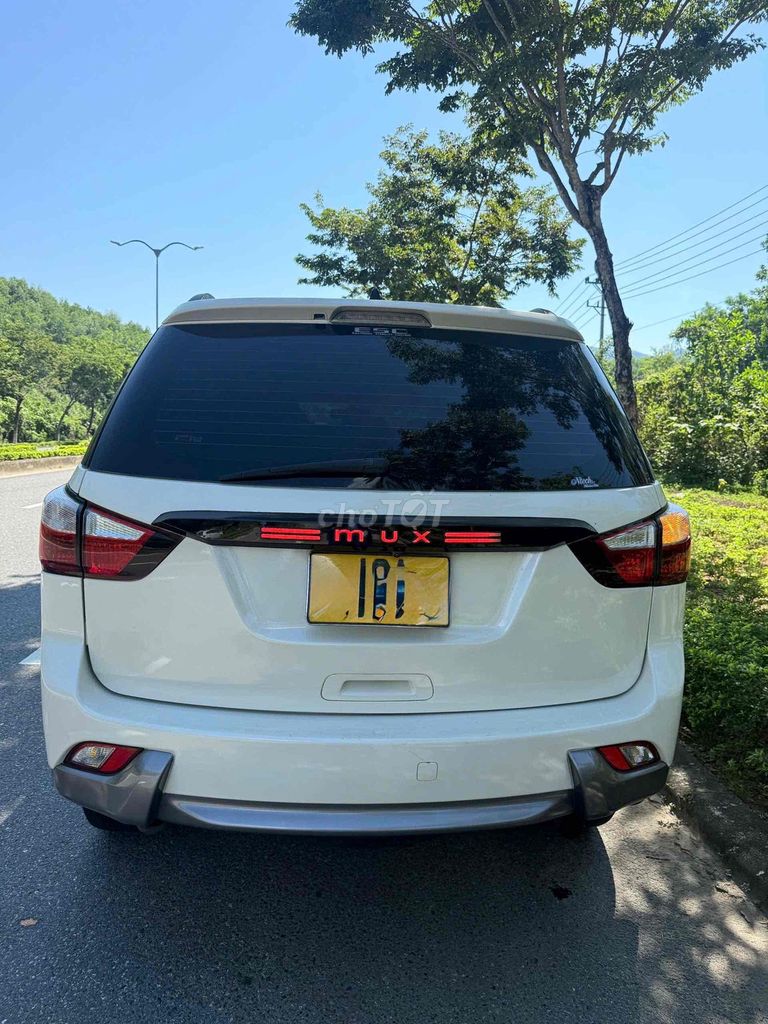 Isuzu 2016 - ảnh 1