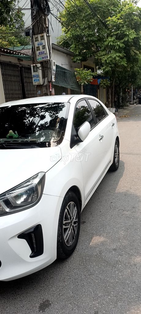 Kia Soluto - ảnh 4