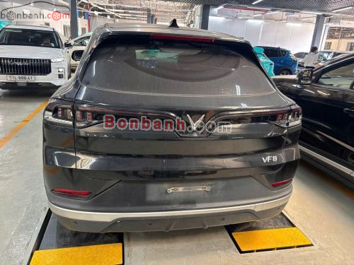 VinFast VF8 Eco AWD 2023 - ảnh 3