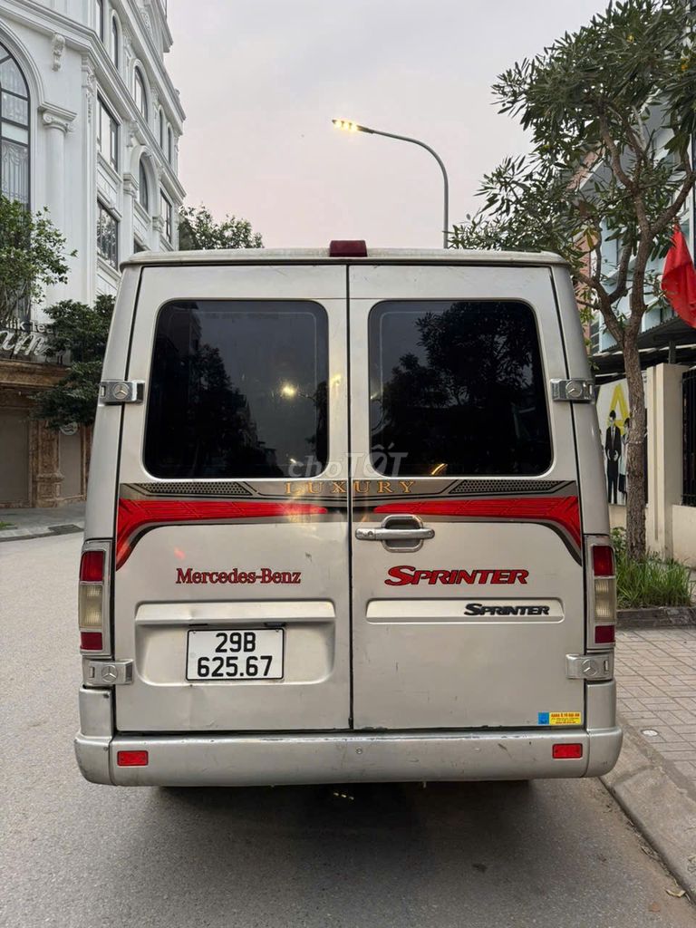 Mercedes-Benz Sprinter 2010 - ảnh 5