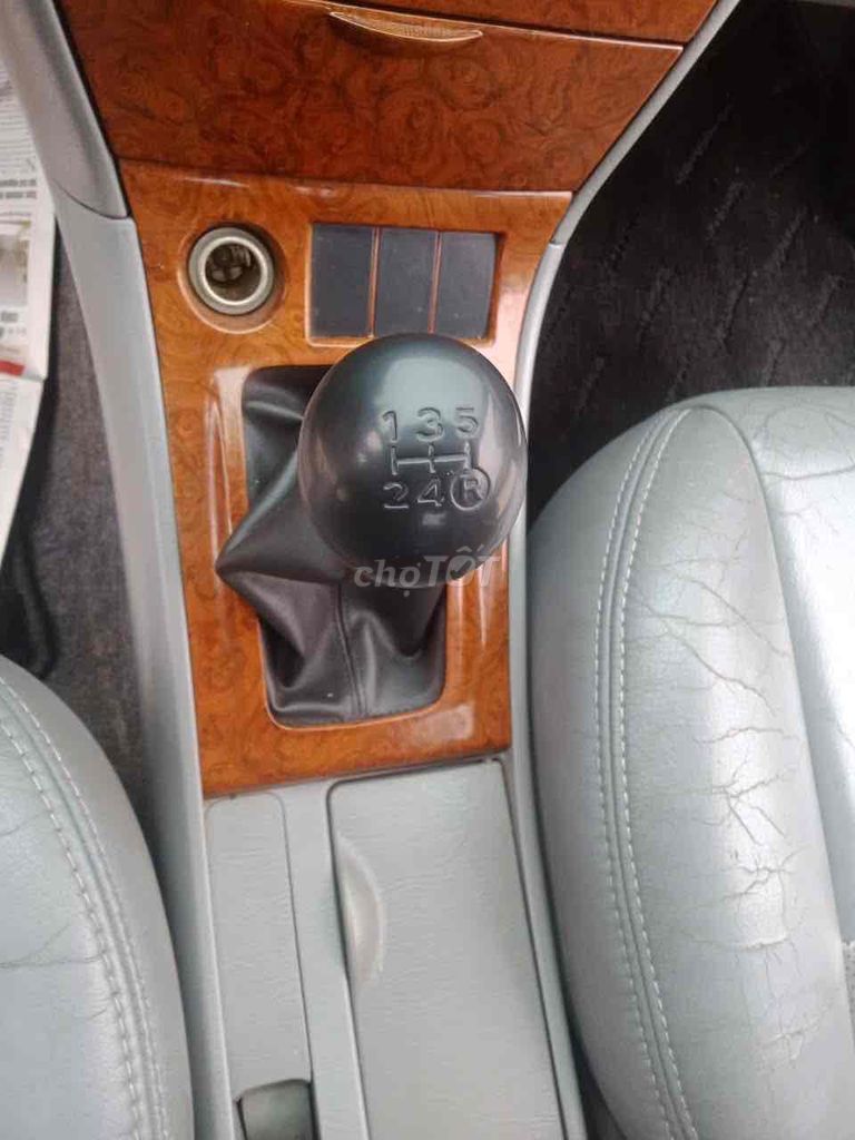 Toyota Corolla Altis 2004 - ảnh 5