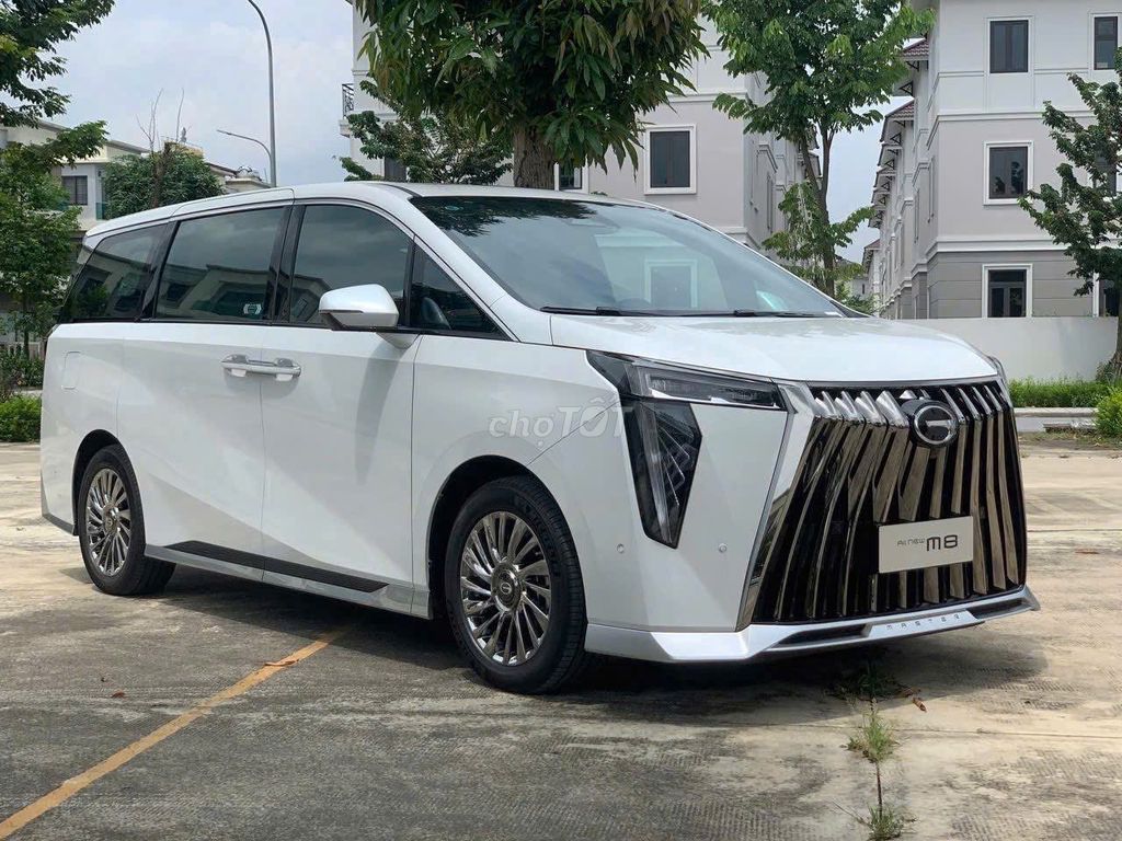 Kia Carnival - ảnh 1