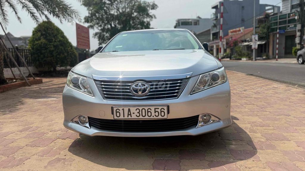 Toyota Camry 2013 - ảnh 1