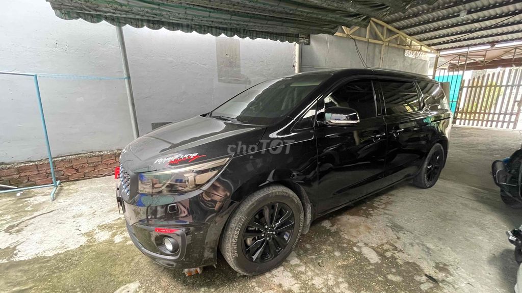 Kia Sedona 2017 - ảnh 1