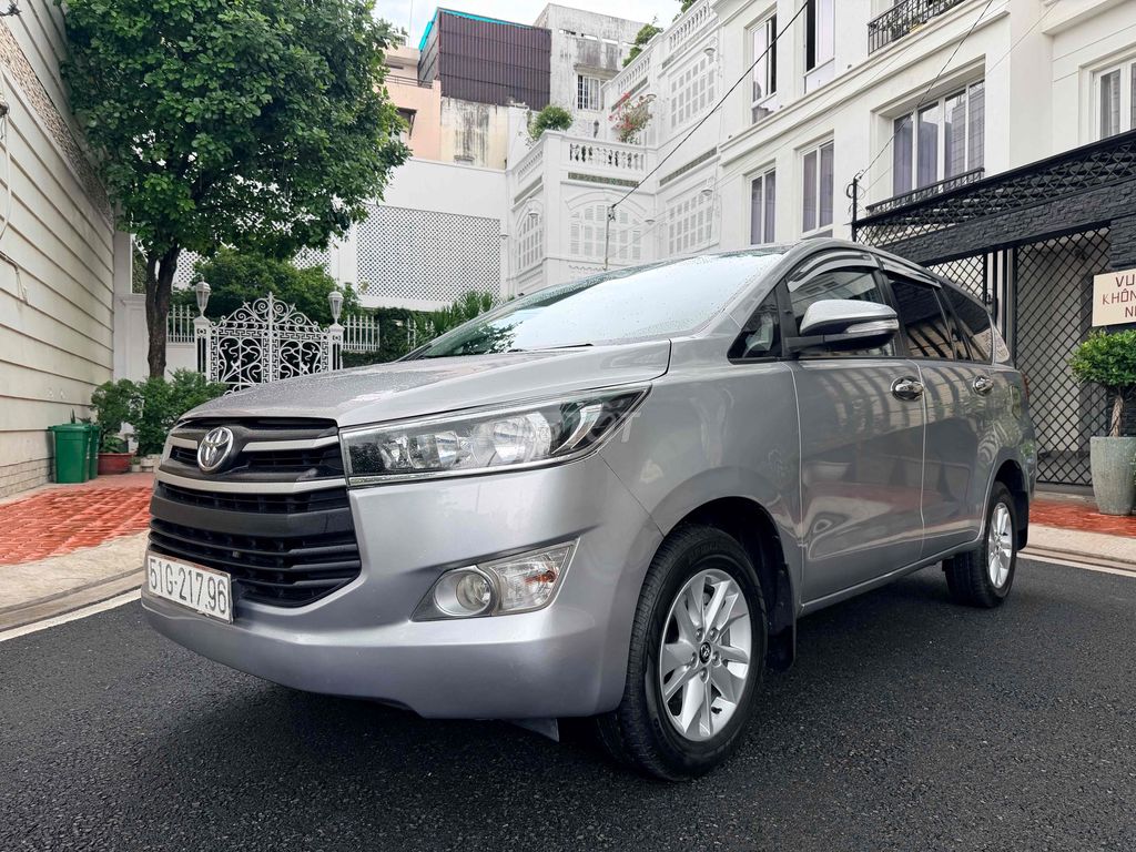 Toyota Innova 2.0E 2017 - ảnh 1