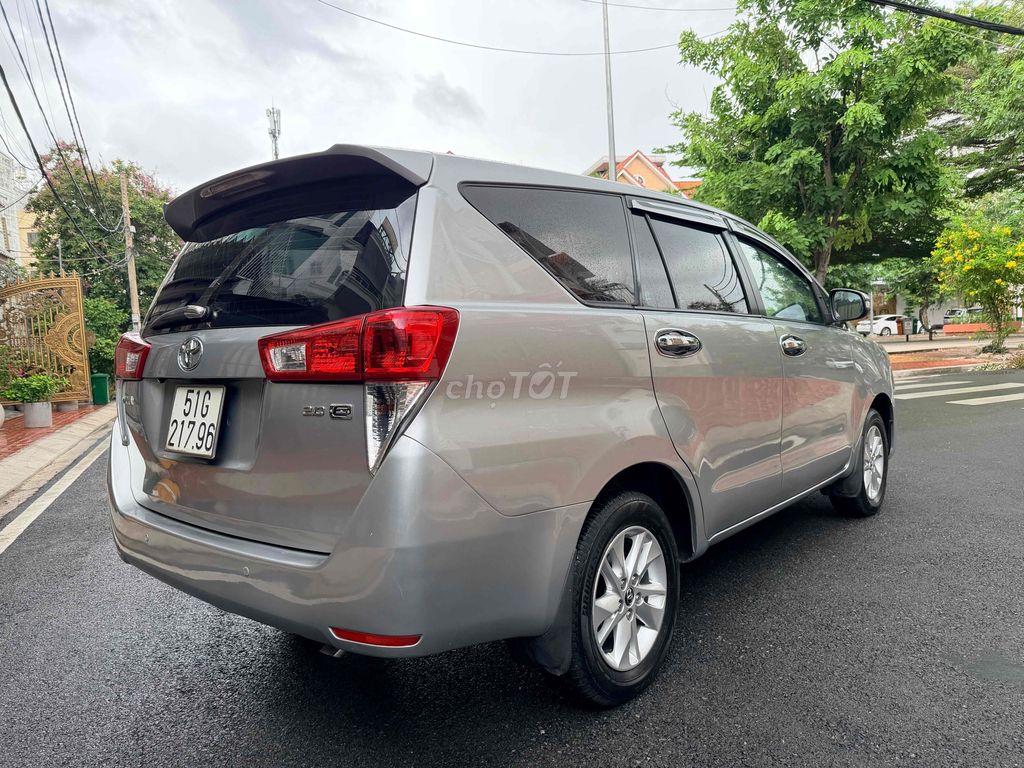 Toyota Innova 2.0E 2017 - ảnh 3