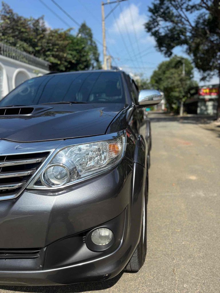 Toyota Fortuner 2014 - ảnh 3