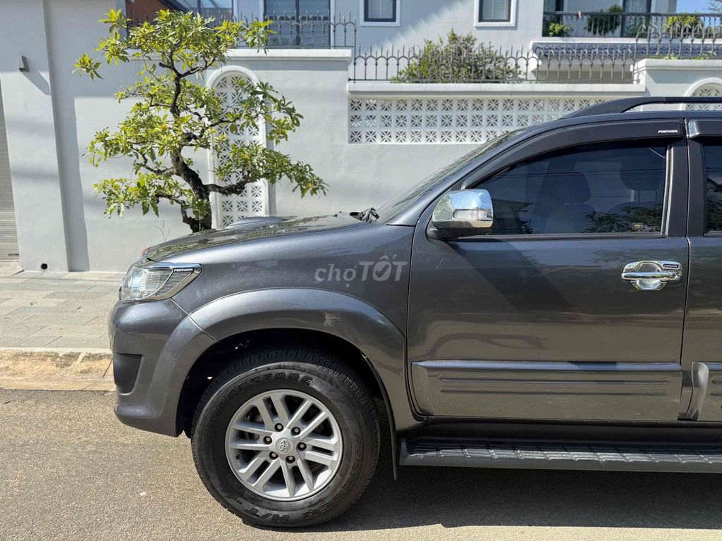 Toyota Fortuner 2014 - ảnh 4
