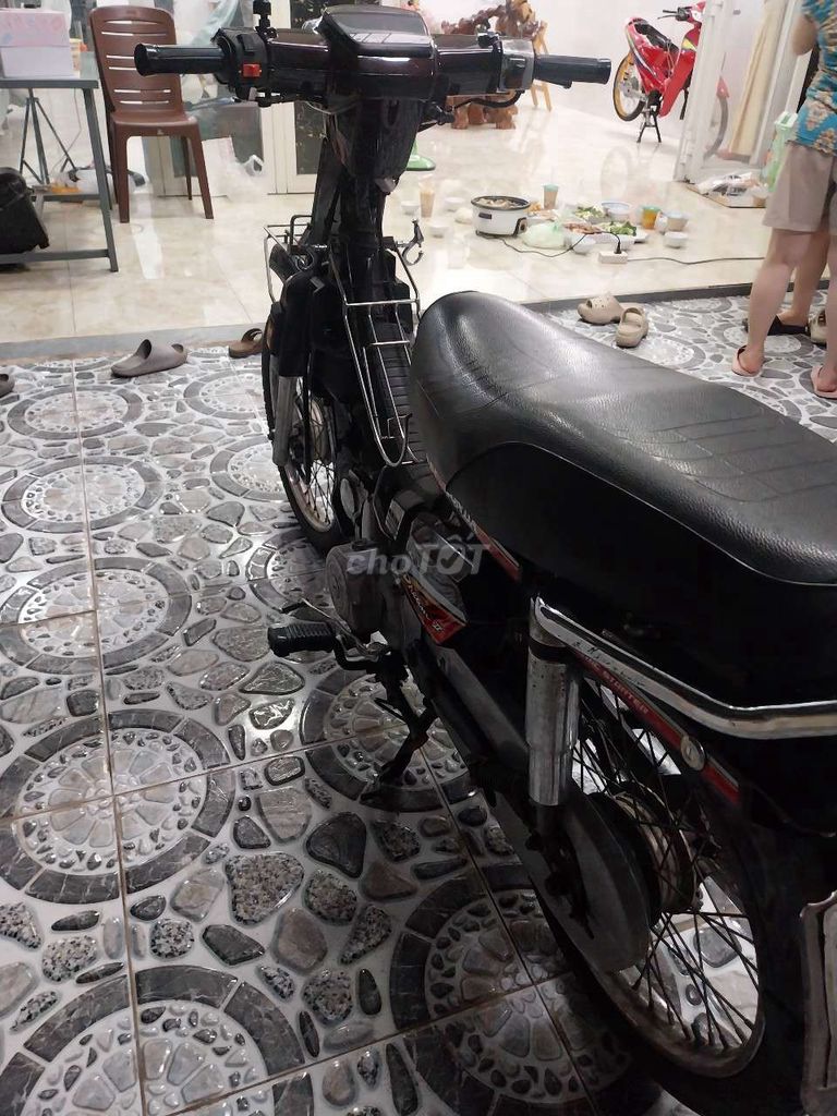 Honda Dream 1993 - ảnh 4