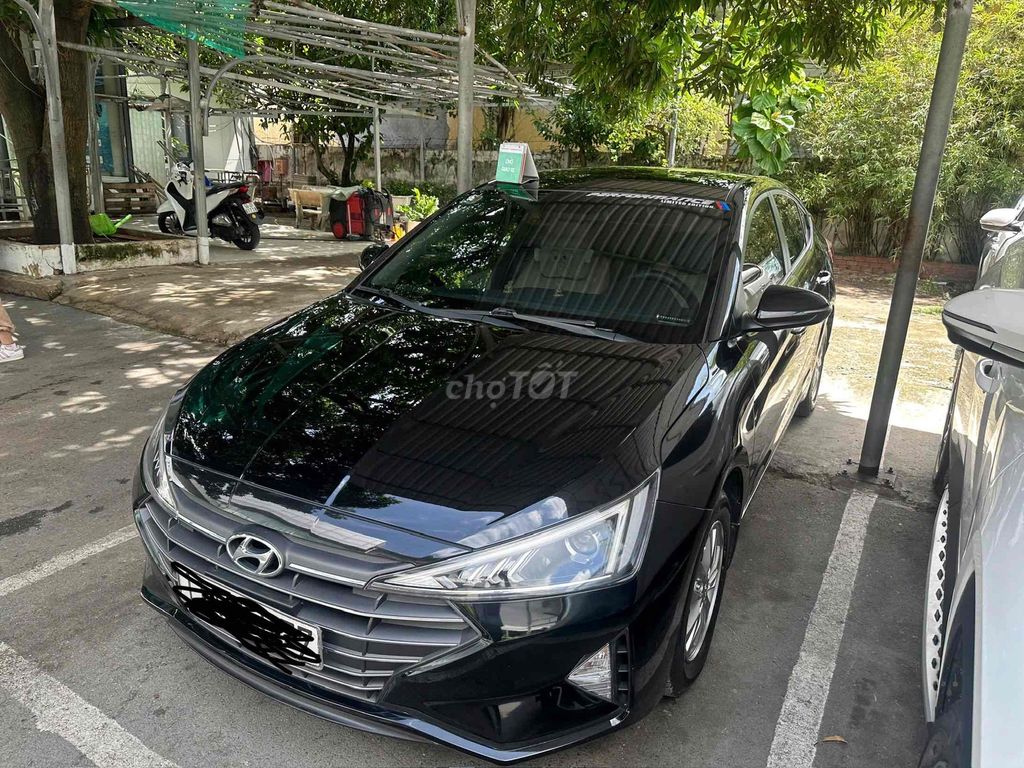 Hyundai Elantra 2020 - ảnh 1