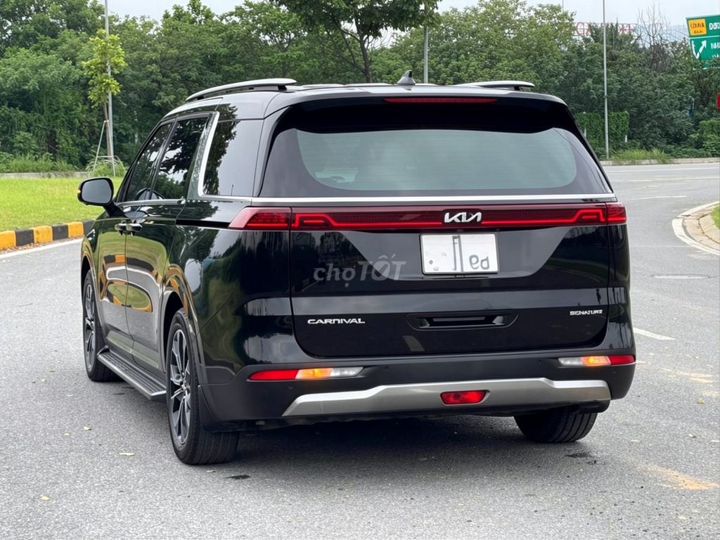 Kia Carnival Signature 2.2D 2024 - ảnh 2