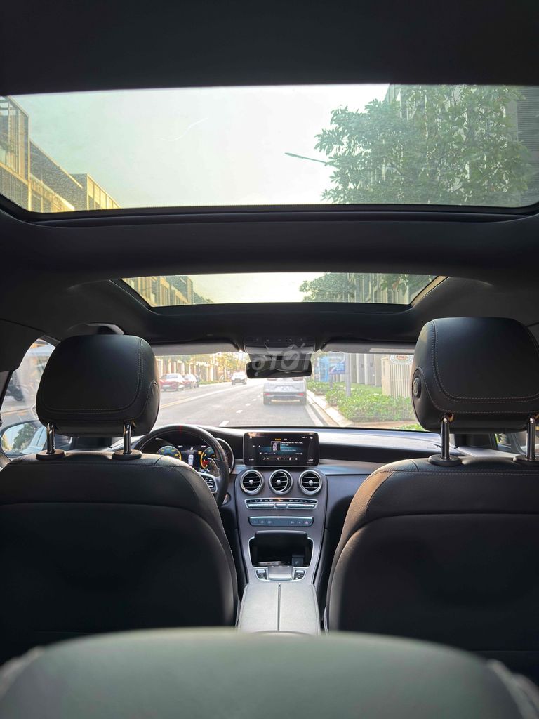 Mercedes-Benz 2021 - ảnh 2