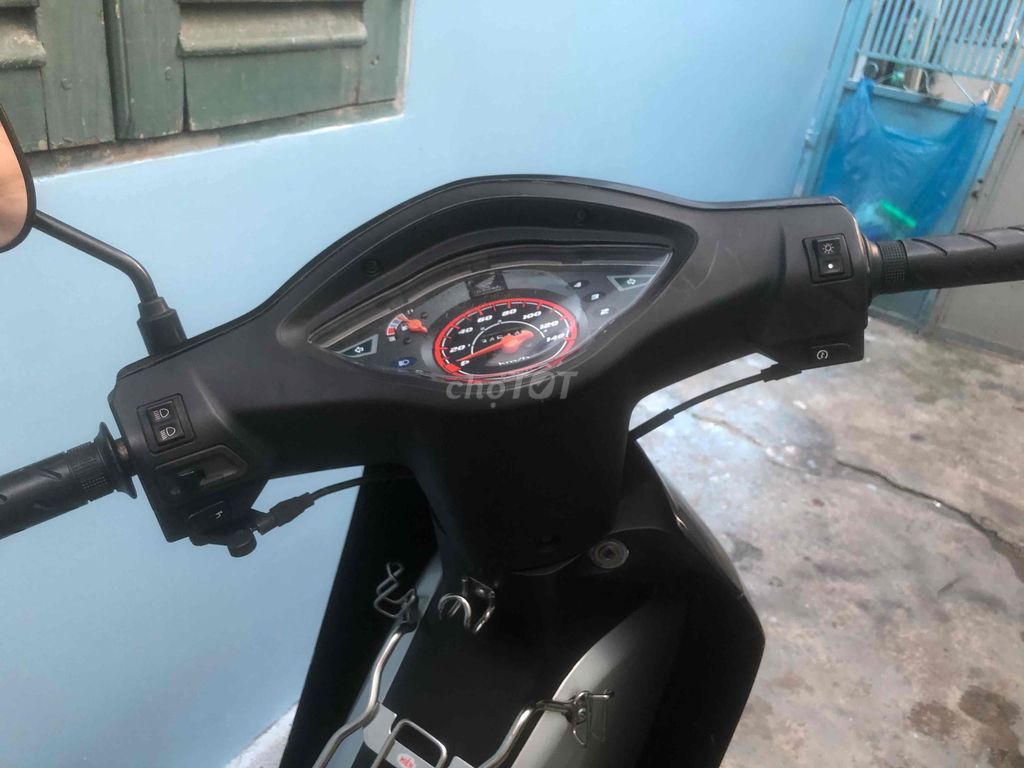 Honda Wave 2011 - ảnh 3