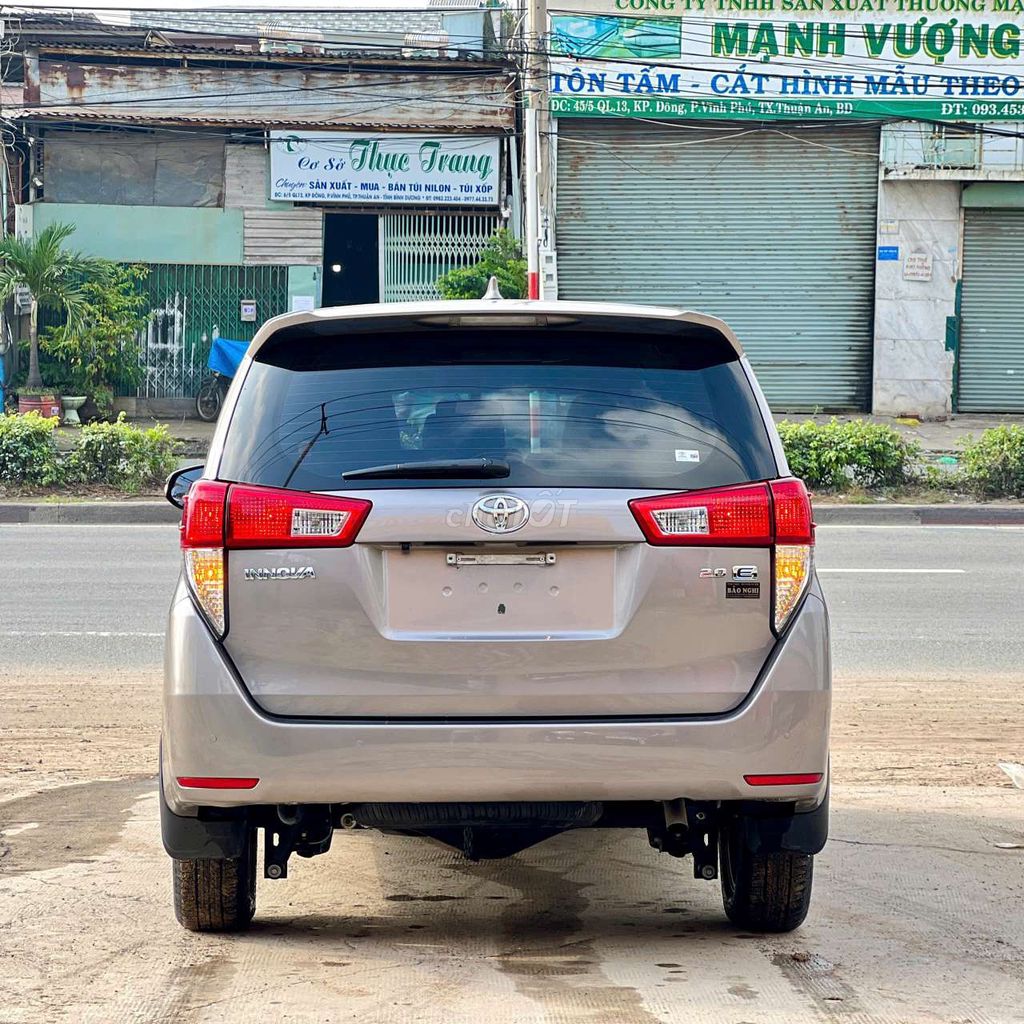 Toyota Innova 2.0E 2023 - ảnh 2