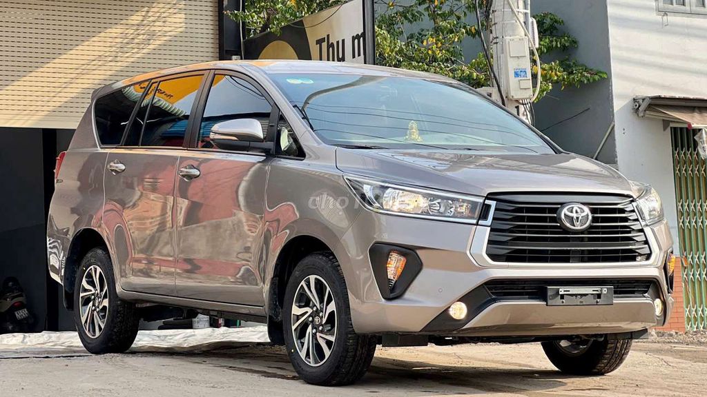Toyota Innova 2.0E 2023 - ảnh 4