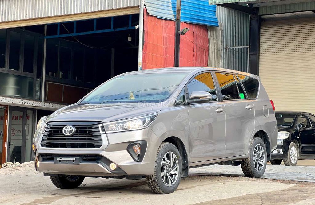 Toyota Innova 2.0E 2023 - ảnh 5