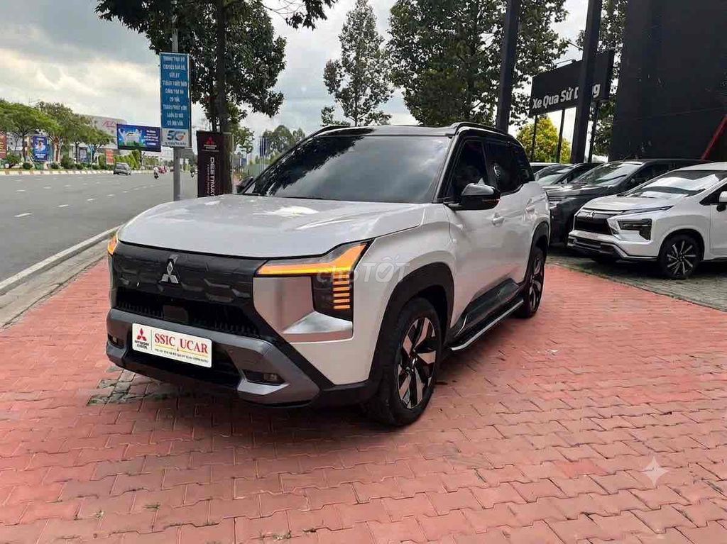 Mitsubishi 2026 - ảnh 1