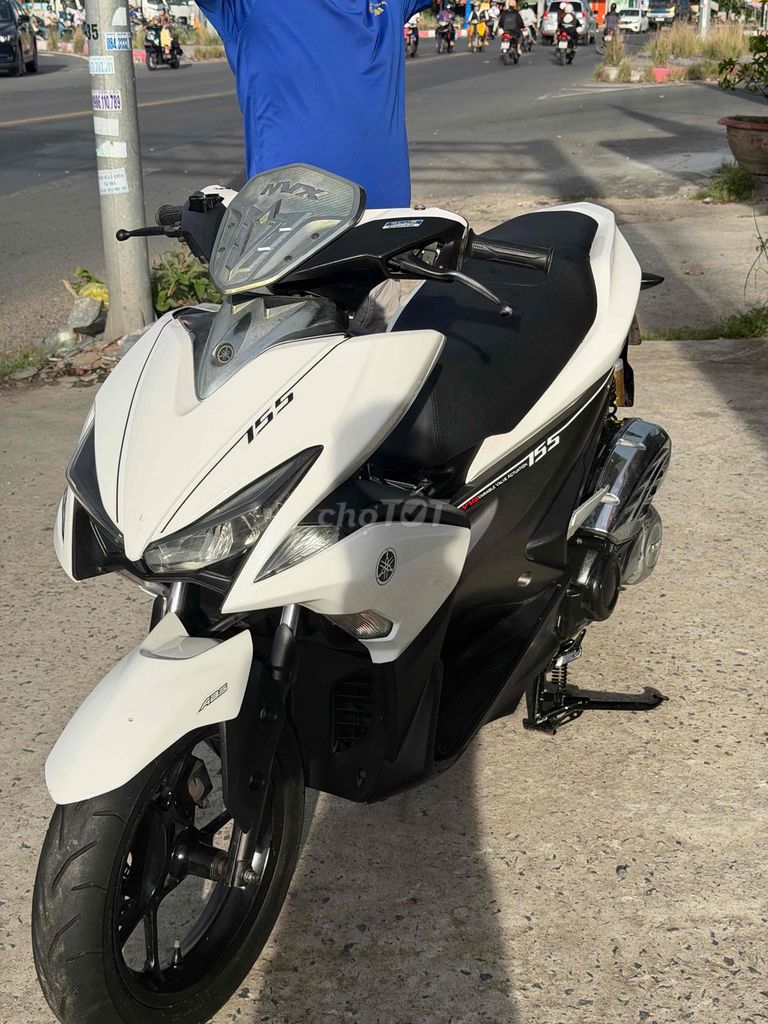 Yamaha NVX 2017 - ảnh 1