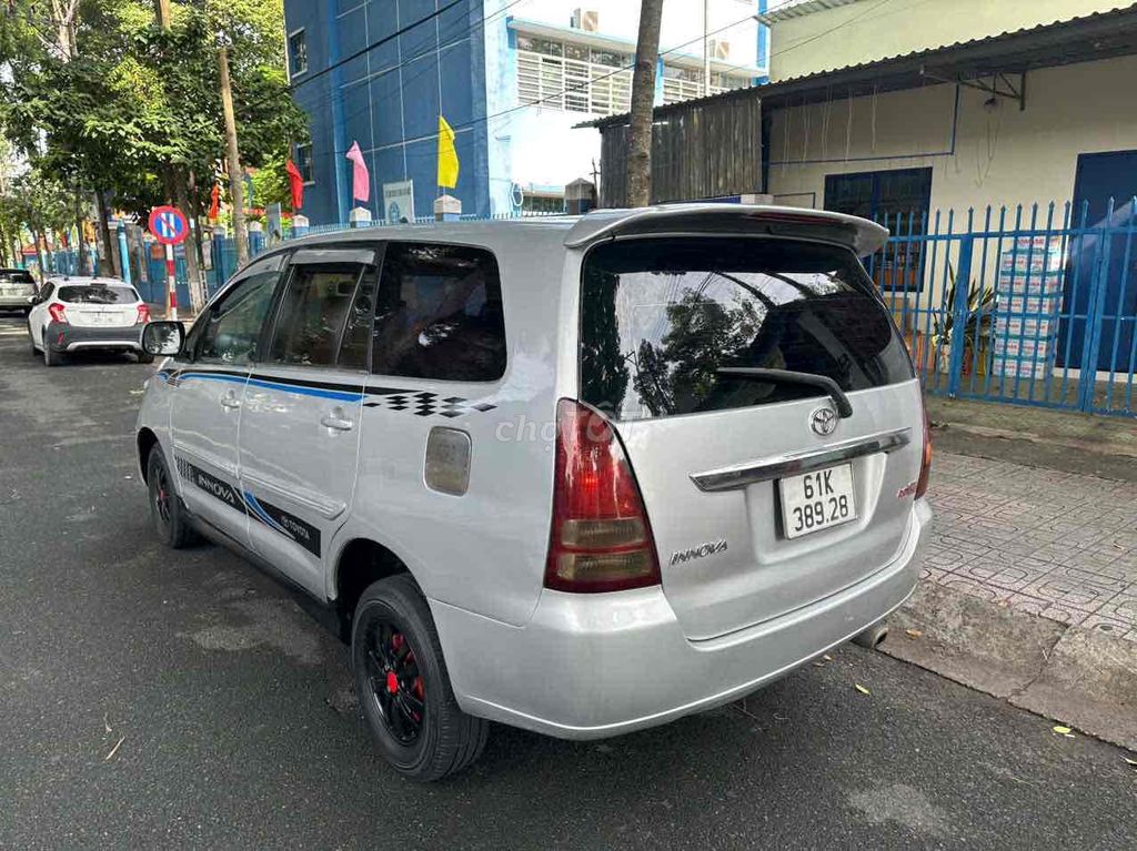Toyota Innova 2008 - ảnh 2